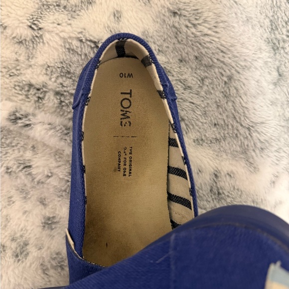 TOMS Women's Deep Blue Canvas Flats - Picture 2 of 3